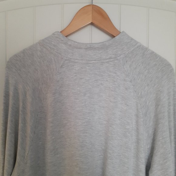 Chico's CoziSoft Button-Mock Tunic Gray Size 3/Size XL/Size 16 - Picture 6 of 10